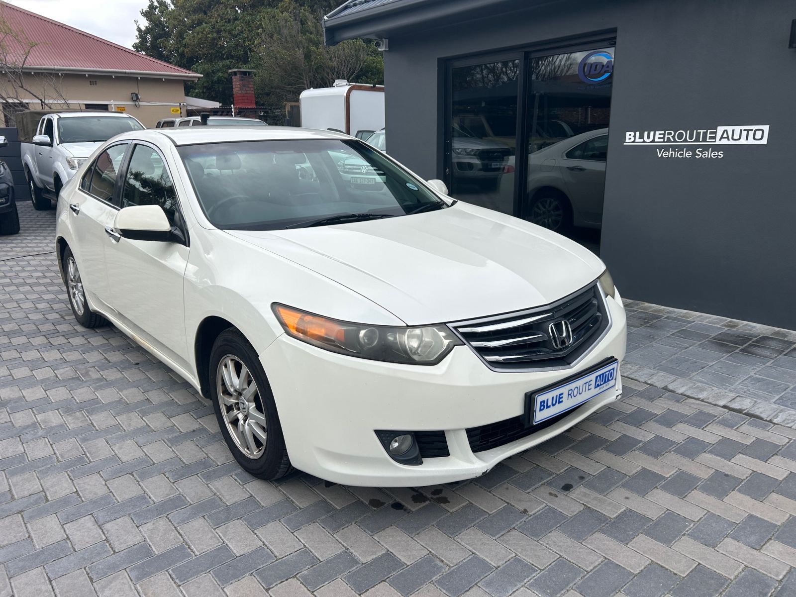 2009 HONDA ACCORD 2.0 EXECUTIVE / 147000km / R 109950.00