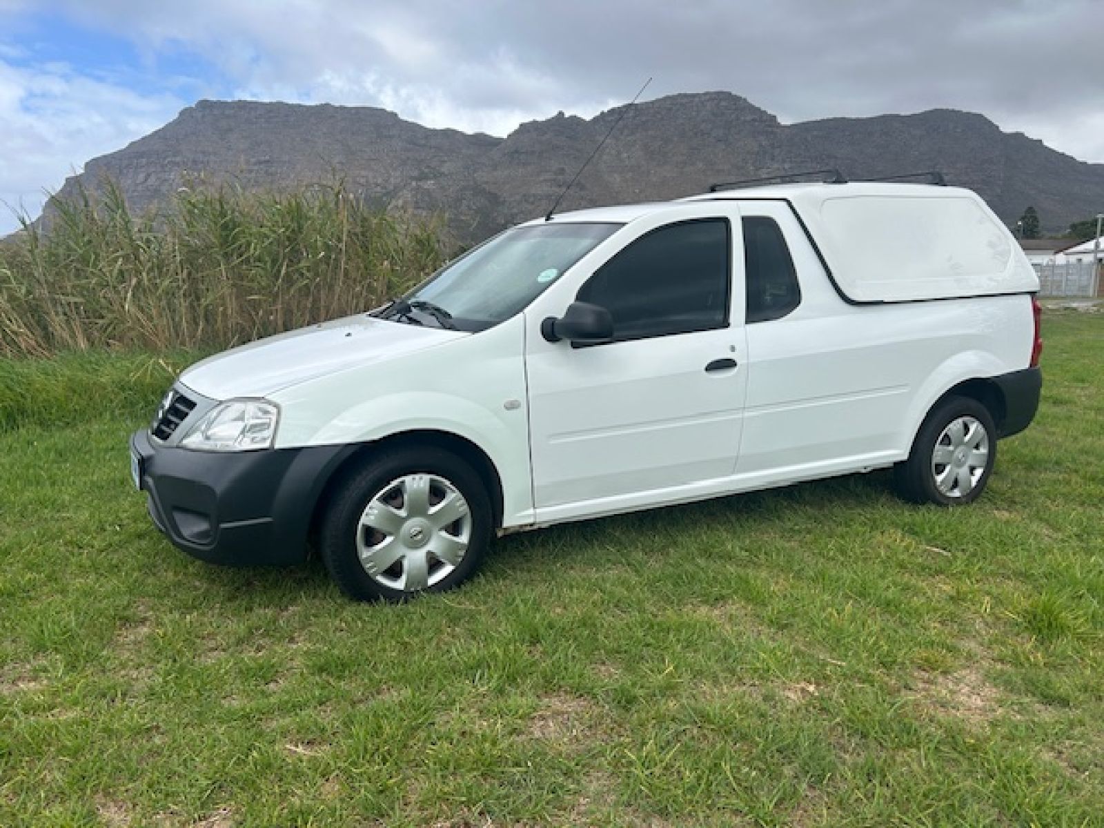 2021 NISSAN NP200 NP200 1.6  A/C SAFETY PACK P/U S/C