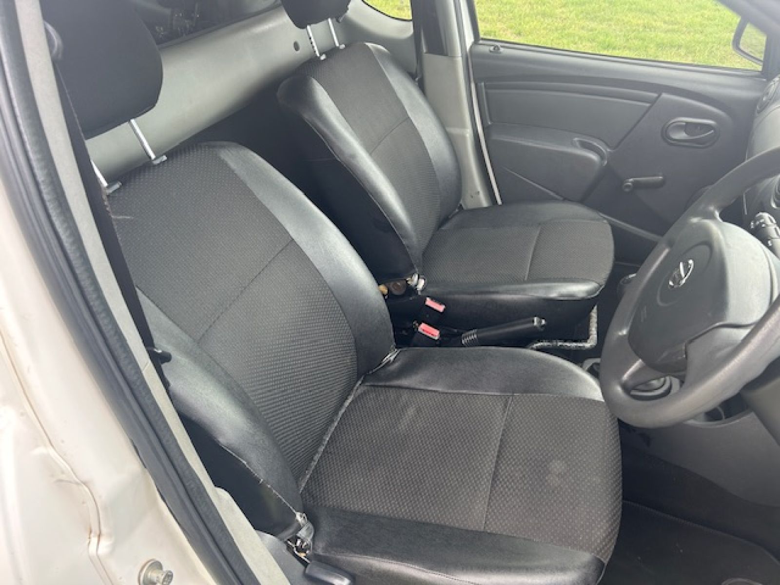 2021 NISSAN NP200 NP200 1.6  A/C SAFETY PACK P/U S/C