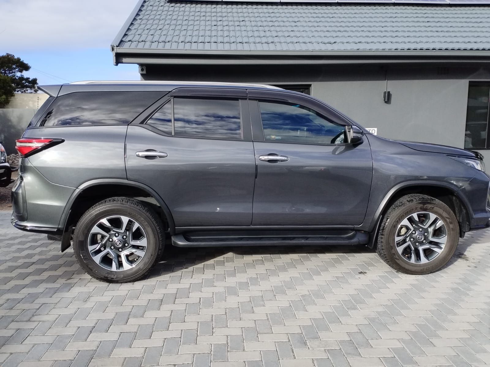 2023 TOYOTA FORTUNER FORTUNER 2.8GD-6 R/B A/T
