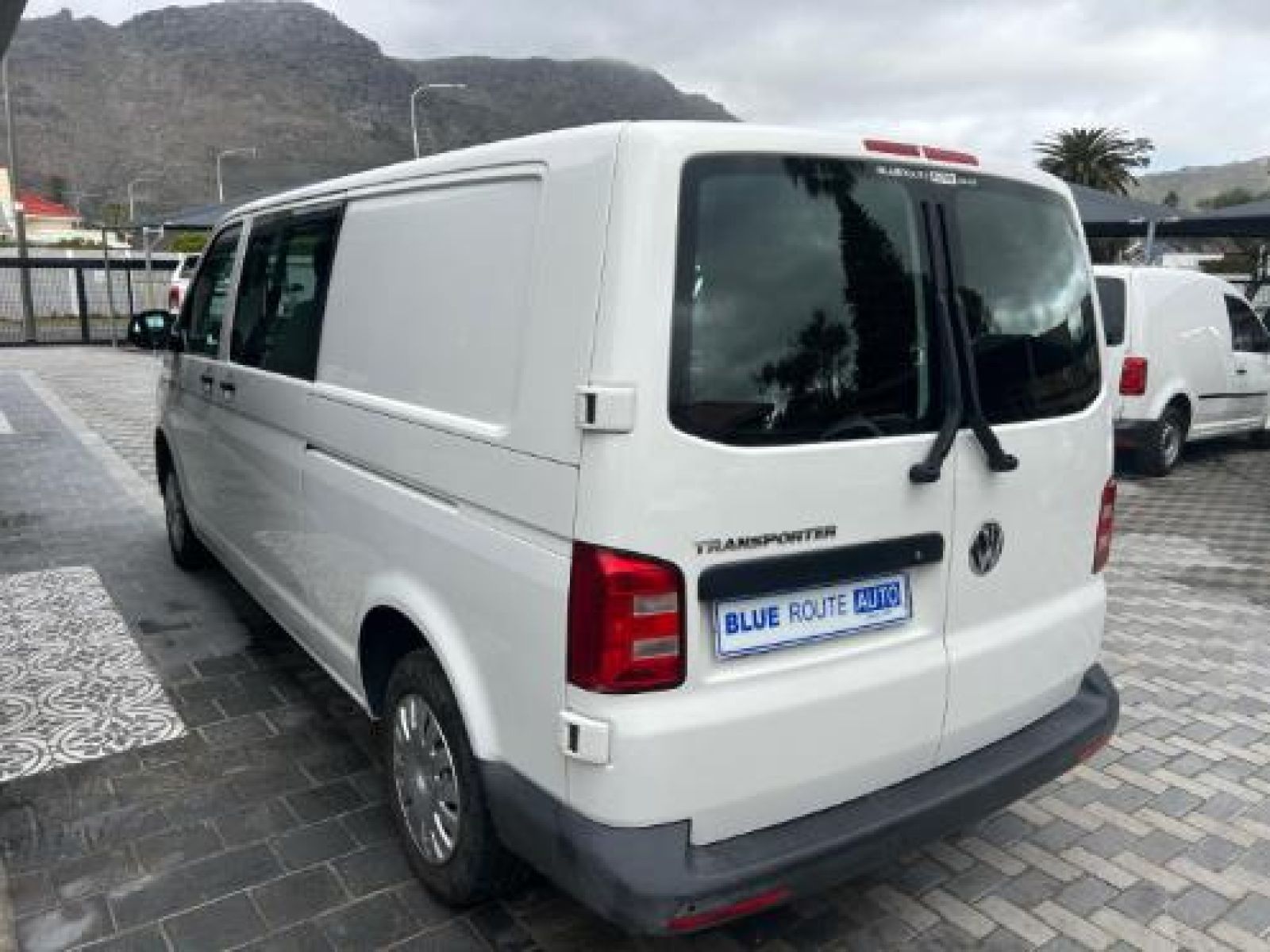 2019 VOLKSWAGEN T6 TRANSPORTER T6 C/BUS 2.0 TDi LWB 103KW DSG F/C P/V